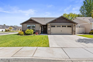 2201 62nd Ave Property Photo