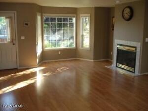 510 39th St Property Photo 3