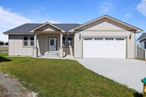 200 Ivone Dr Property Photo 1