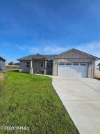 200 Ivone Dr Property Photo 3
