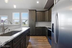 200 Ivone Dr Property Photo 8