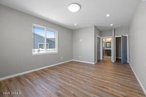 200 Ivone Dr Property Photo 16