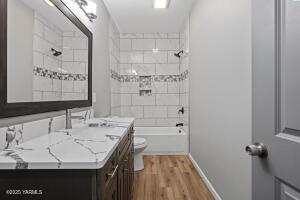 200 Ivone Dr Property Photo 27