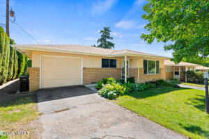 7610 Summitview Ave Property Photo