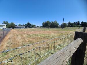 9509 Meadowbrook Rd Property Photo 3