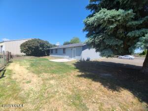 9509 Meadowbrook Rd Property Photo 4