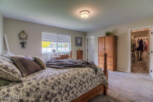1008 90th Ave Property Photo 24
