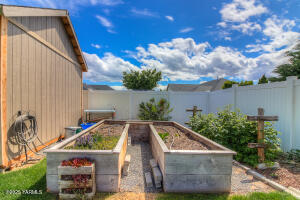 1008 90th Ave Property Photo 37