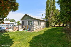 1119 19th Ave Property Photo 1