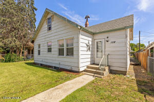 108 Fir St Property Photo