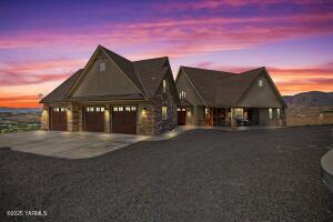 1000 Harvest View Dr Property Photo