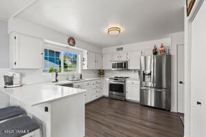 602 57th St Property Photo