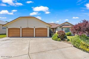 5304 Channel Dr Property Photo