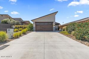 800 Selah Vista Way Property Photo