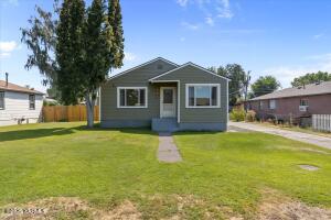 1313 8th Ave Property Photo