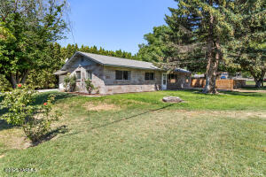 202 Pearson St Property Photo