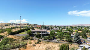 416 4th St Property Photo