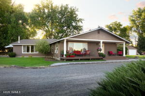 90 Wickstrom Ln Property Photo