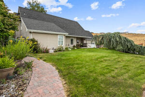 408 10th St Property Photo 1