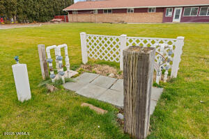 221 Meyers Rd Property Photo 34