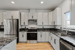 1210 Whatcom St Property Photo 16