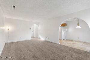 207 8th Ave Property Photo 8