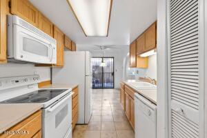207 8th Ave Property Photo 14