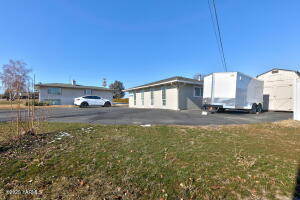 8711- 8713 Tieton Dr Property Photo 25