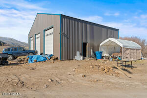 1141 Wenas Rd Property Photo 28