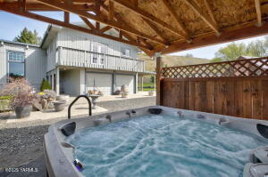 13907 Wide Hollow Rd Property Photo 10