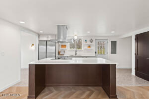 170 Brooks Rd Property Photo 9