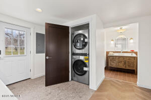 170 Brooks Rd Property Photo 12