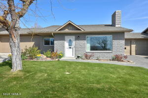 5910 Lincoln Ave Property Photo 1