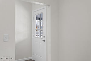 614 3rd St Property Photo 5