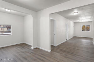 614 3rd St Property Photo 18