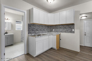 614 3rd St Property Photo 21