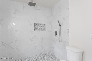 614 3rd St Property Photo 23