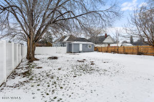 614 3rd St Property Photo 28