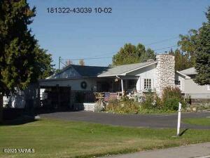 406 36th Ave Property Photo