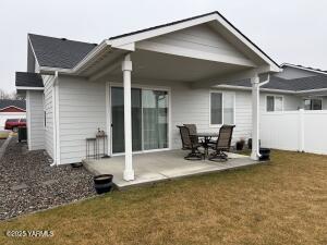 217 Claret Dr Property Photo 3