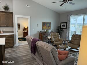 217 Claret Dr Property Photo 26