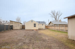 1012 8th Ave Property Photo 18