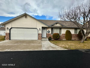 719 73rd Ave Property Photo