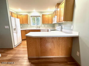 719 73rd Ave Property Photo 16