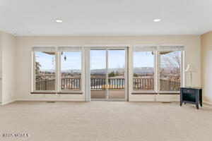 7803 Englewood Crest Dr Property Photo 8