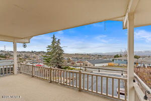 7803 Englewood Crest Dr Property Photo 11