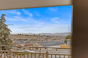 7803 Englewood Crest Dr Property Photo 12