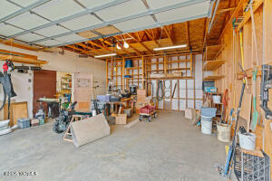 7803 Englewood Crest Dr Property Photo 40