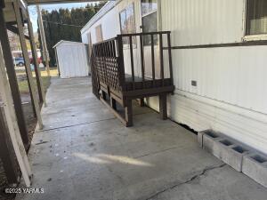 451 Pence Ave Property Photo 2