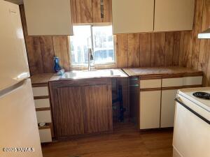 451 Pence Ave Property Photo 3